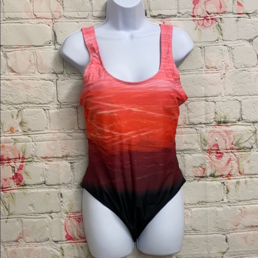 Swimming suit
